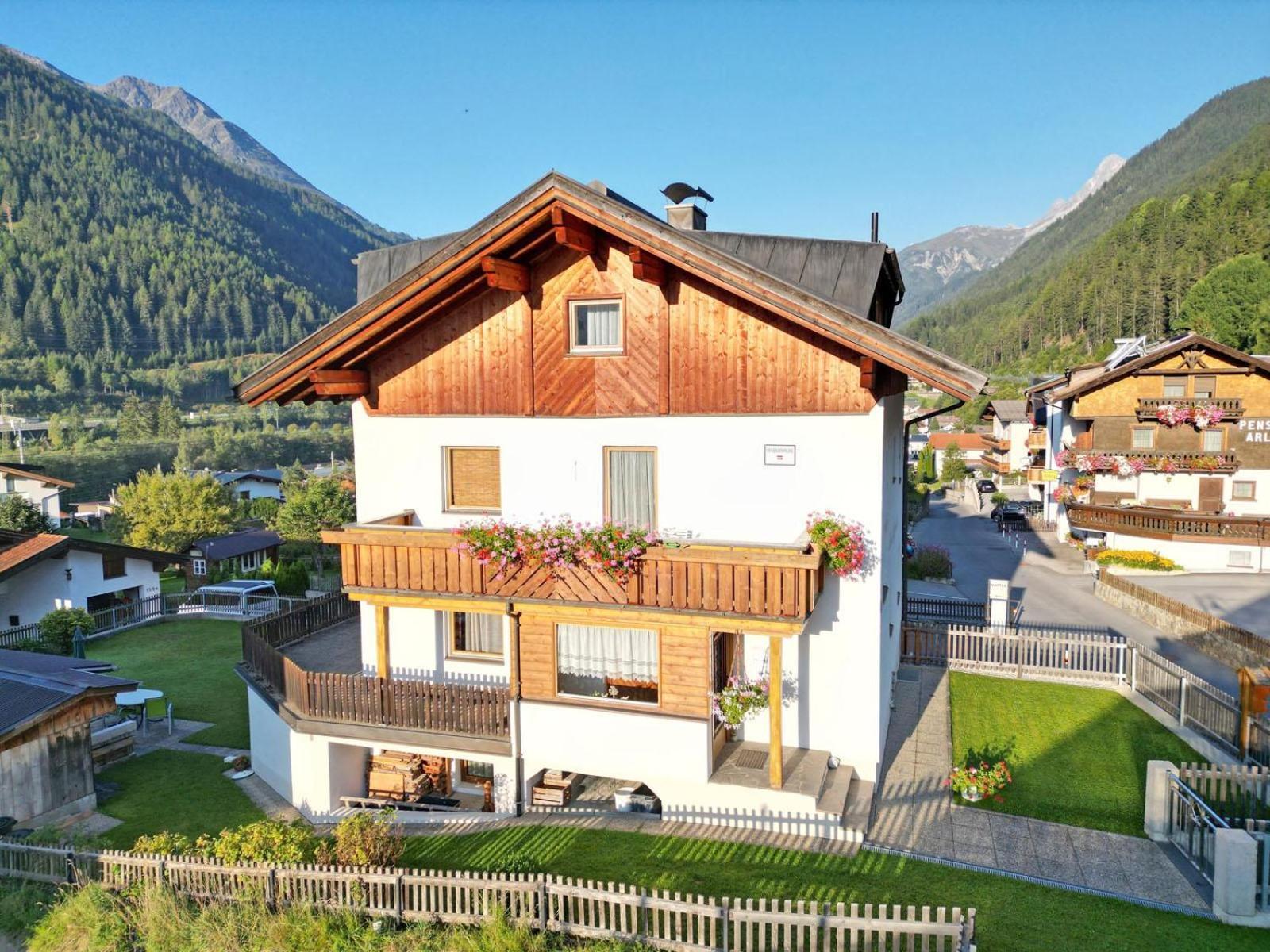 Appartement Rifflerblick Петтной-ам-Арльберг Екстер'єр фото